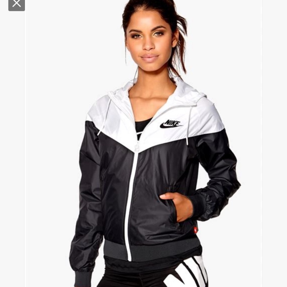 Womens Nike windbreaker